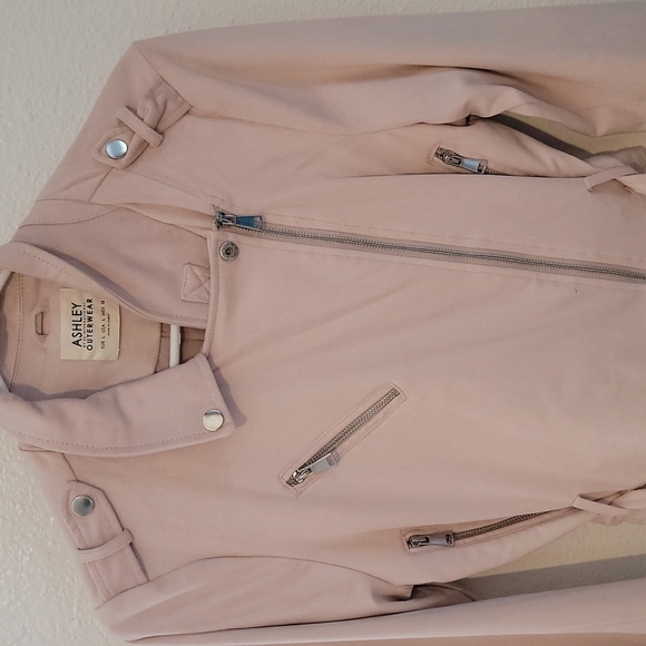 Jacket - Picture 2 of 4